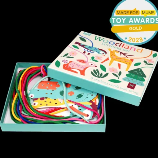 Children's cardboard stitching kit - Woodland
