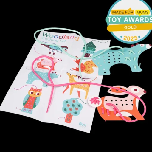 Children's cardboard stitching kit - Woodland