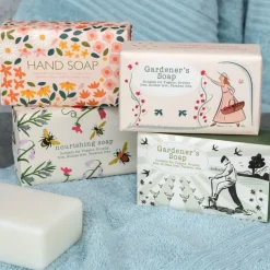 Nourishing soap bar 200g - Honey bee