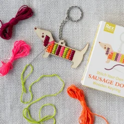 Stitch your own wooden keyring - Sausage Dog
