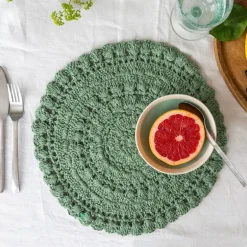 Crochet placemat - Green