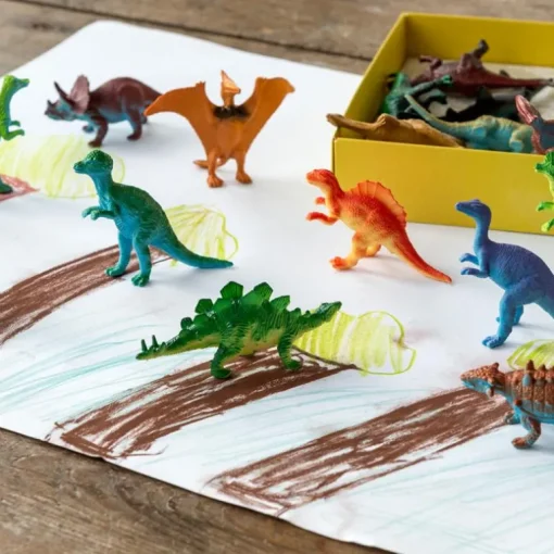 Dinosaurs (box of 16)