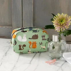 Makeup bag - Nine Lives