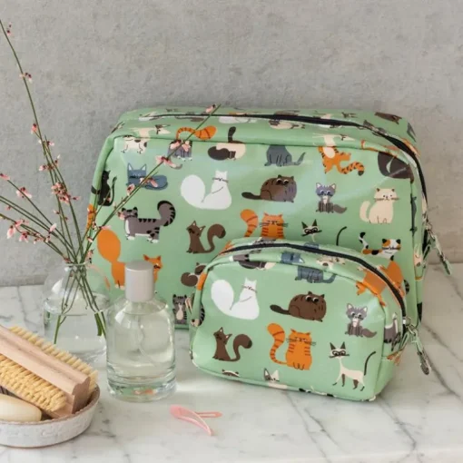 Makeup bag - Nine Lives