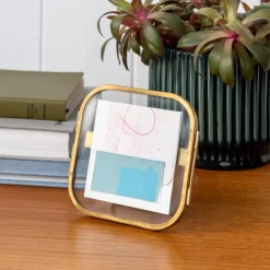 Rounded standing brass frame 10x10cm