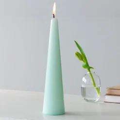 Tall cone candle - Mint green