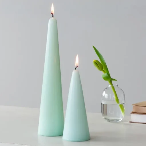 Tall cone candle - Mint green