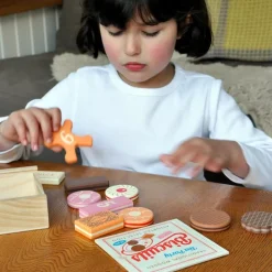Traditional wooden toy - Biscuits with numbers