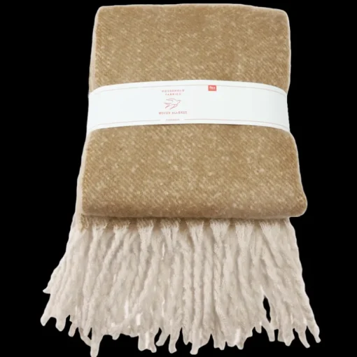 Ultra soft woven blanket (127 x 152cm) - Mustard