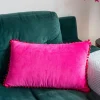 Velvet pom pom cushion - Pink